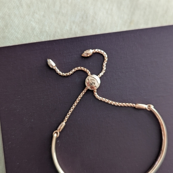 Monica Vinader Fiji Chain Engravable Bracelet - Picture 5 of 8